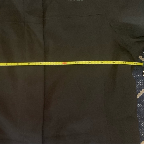 The North Face Apex Flex Wind/Waterproof Parka - Picture 7 of 12